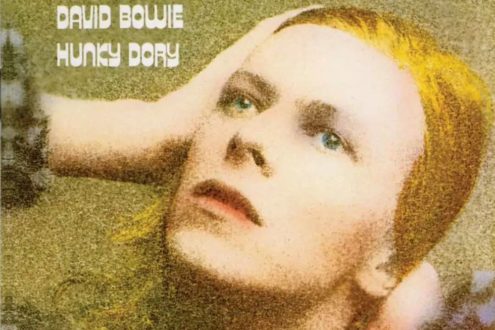 How David Bowie Crafted &#8216;Hunky Dory,&#8217; His First Masterpiece