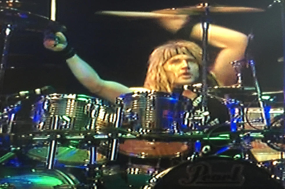 When Eric Singer Played His First Kiss Show