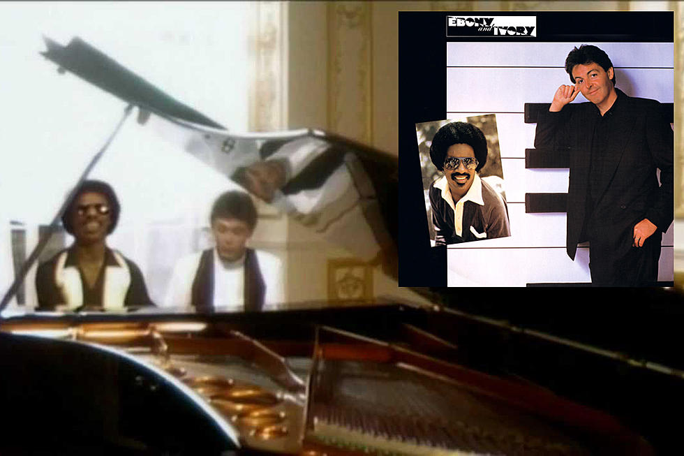 35 Years Ago: Paul McCartney and Stevie Wonder Top the Charts With ‘Ebony and Ivory’