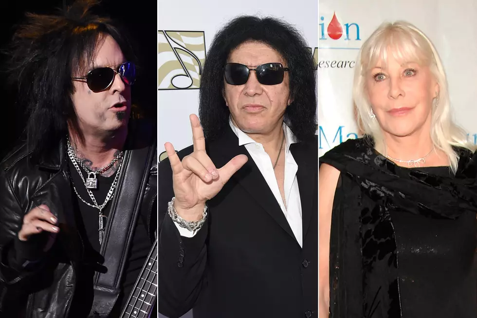 Nikki Sixx and Wendy Dio Mock Gene Simmons’ Attempt to Trademark Devil-Horn Gesture