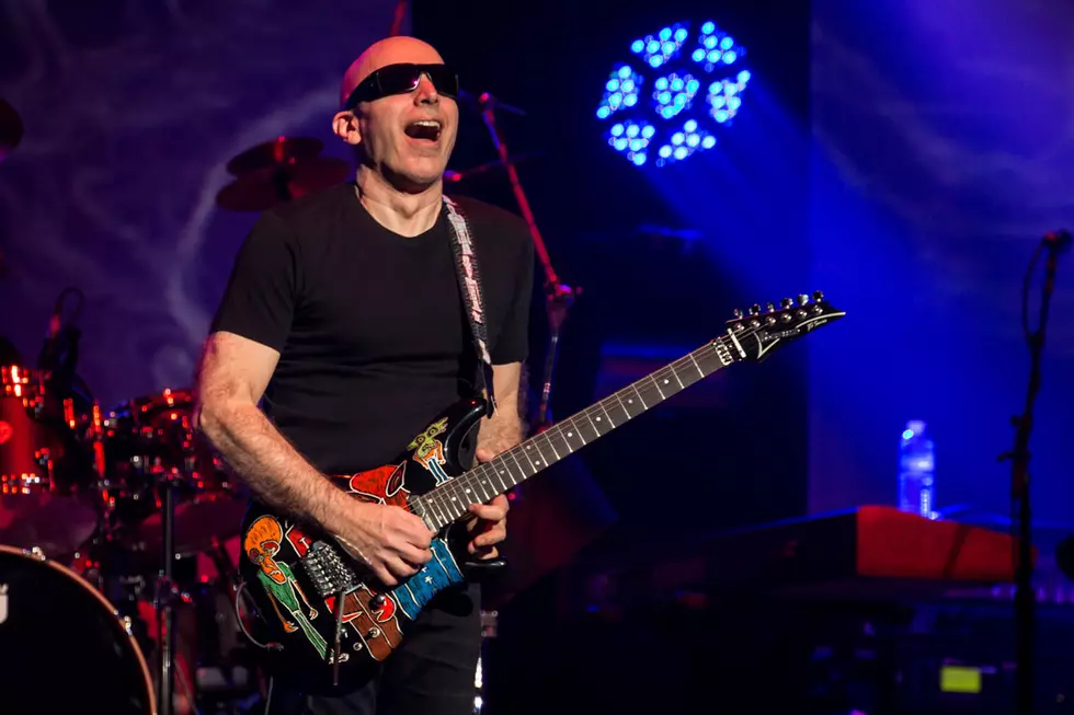 Joe Satriani Looks Back on 30 Years of ‘Surfing With the Alien': Exclusive Interview