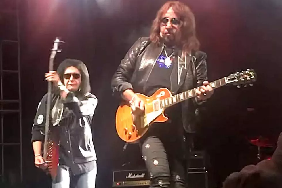 Watch Gene Simmons and Ace Frehley Reunite Onstage