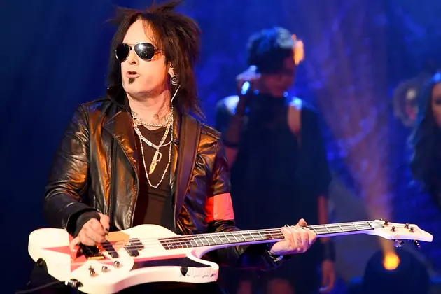 Nikki Sixx Recalls His Worst Moment in Heroin Hell