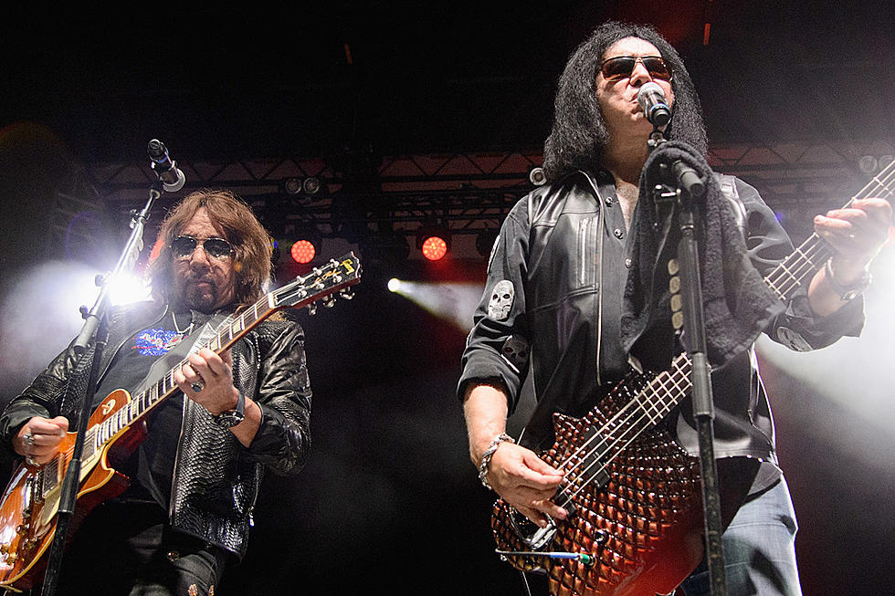 Watch Gene Simmons and Ace Frehley Joke About Kiss’ Early Wages