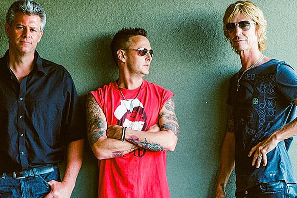 Guns N’ Roses, Pearl Jam Supergroup Levee Walkers Share New Song