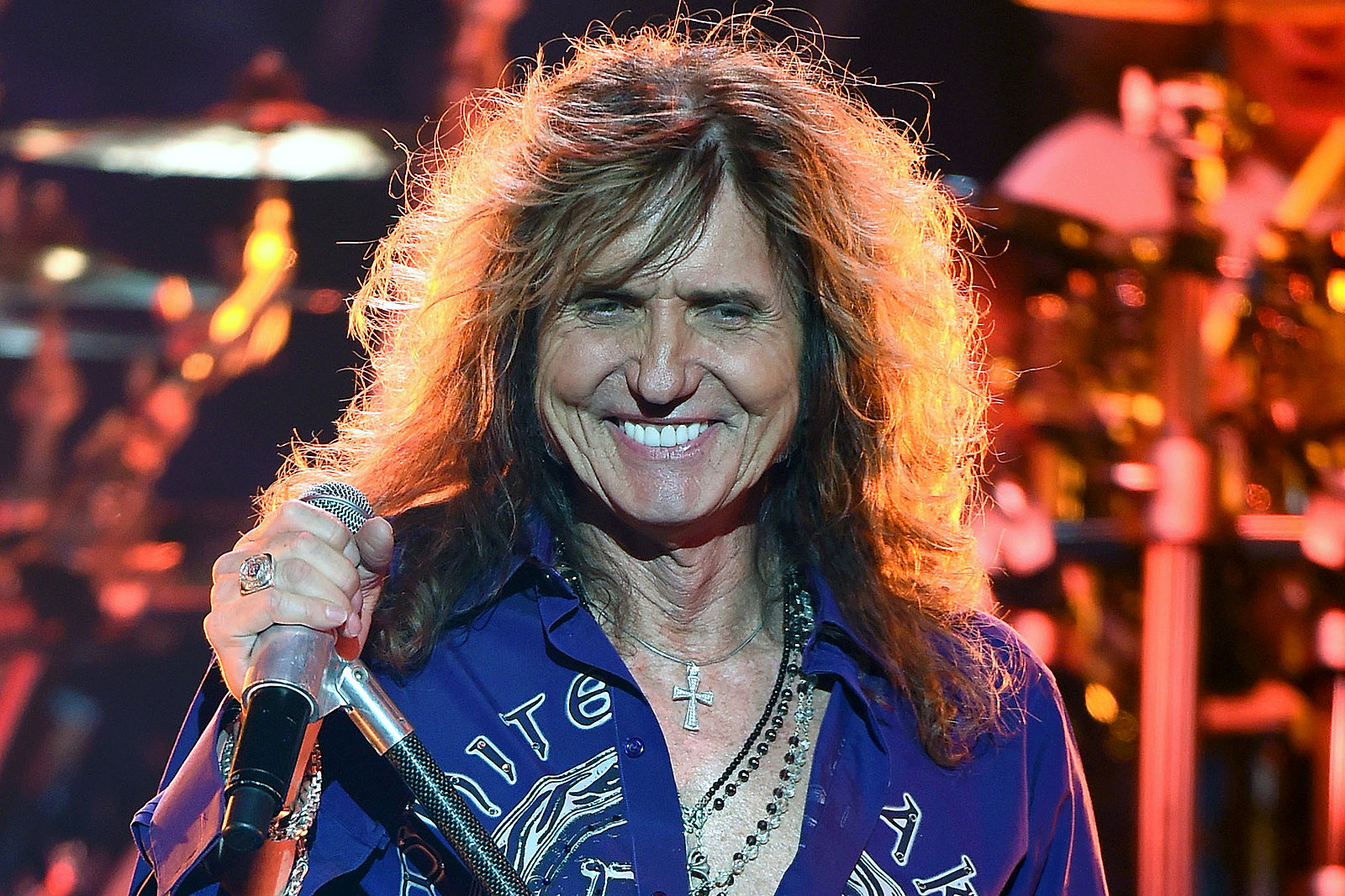 Whitesnake's Next Single to Be Titled 'Shut Up and Kiss Me'