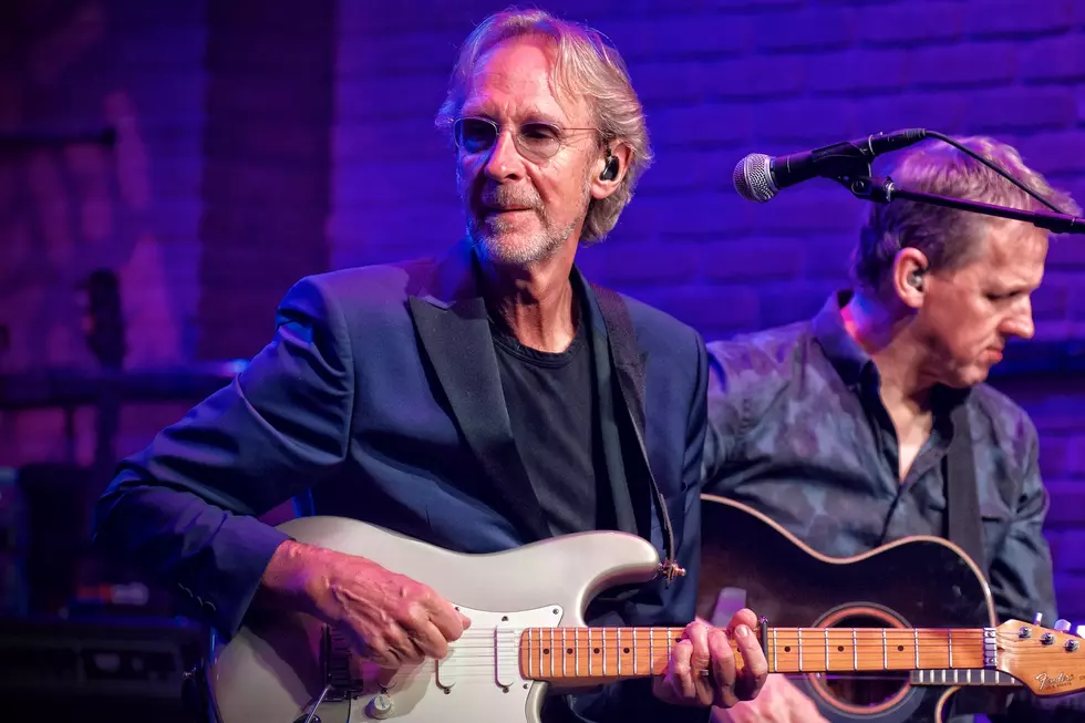Watch Mike and the Mechanics Perform 'The Best Is Yet to Come'