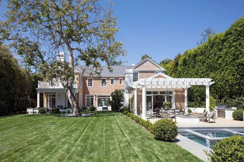 Fleetwood Mac’s Lindsey Buckingham Sells Home for $19 Million