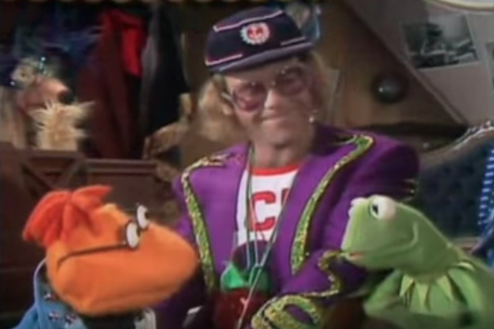 40 Years Ago: Elton John Performs on ‘The Muppet Show’