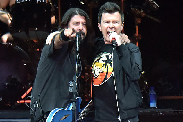 How Rick Astley and Foo Fighters Played &#8216;Never Gonna Give You Up&#8217;