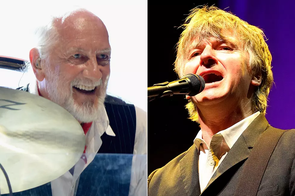 How Neil Finn’s Friendship With Mick Fleetwood Led to a Gig With Fleetwood Mac