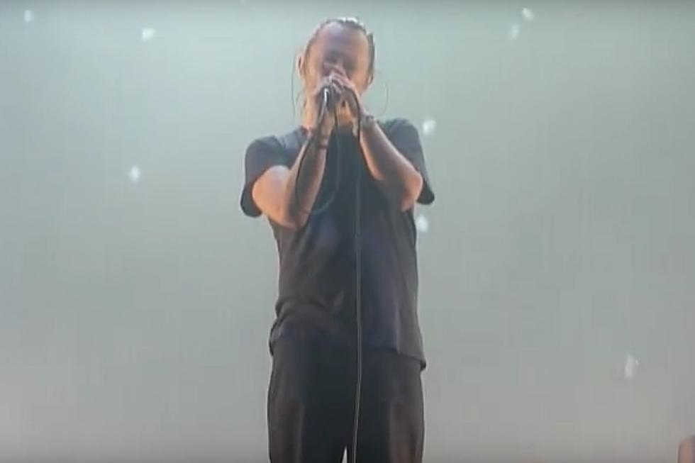 Watch Thom Yorke Sing Solo When Radiohead&#8217;s Show Stops