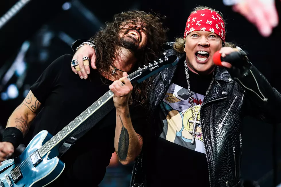 Watch Guns N&#8217; Roses Join Foo Fighters for &#8216;It&#8217;s So Easy&#8217;