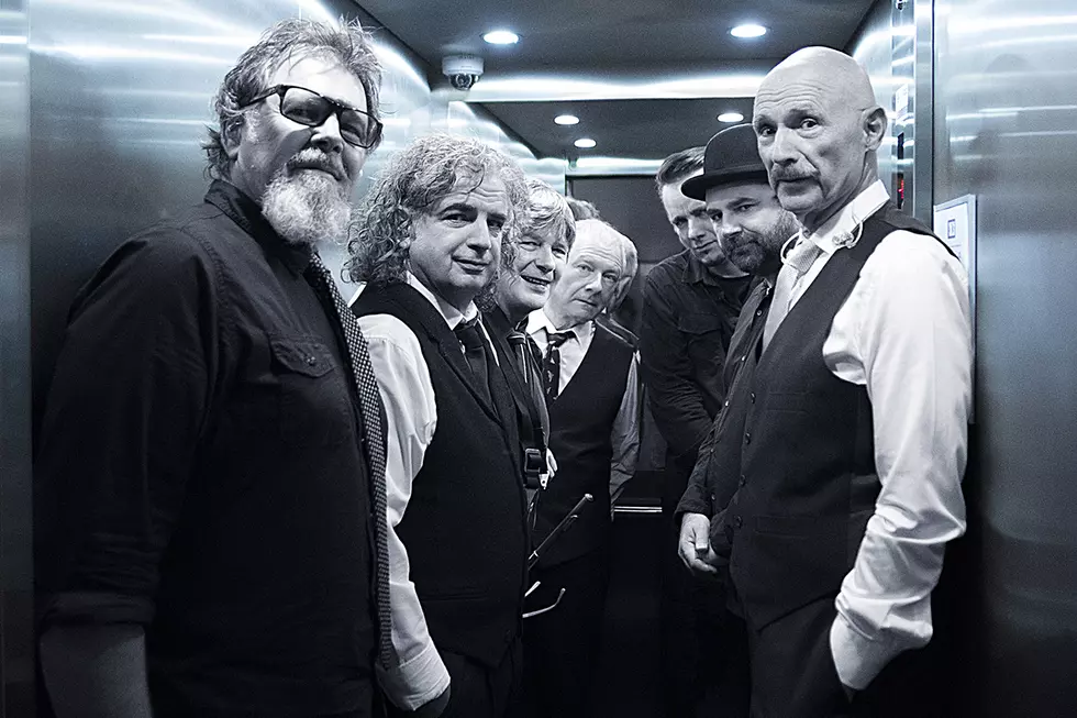 Robert Fripp Explains Why King Crimson Keep Breaking Up