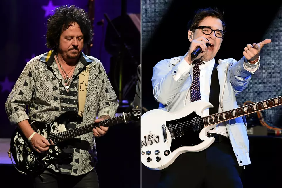 Toto Has Covered Weezer's 'Hash Pipe'