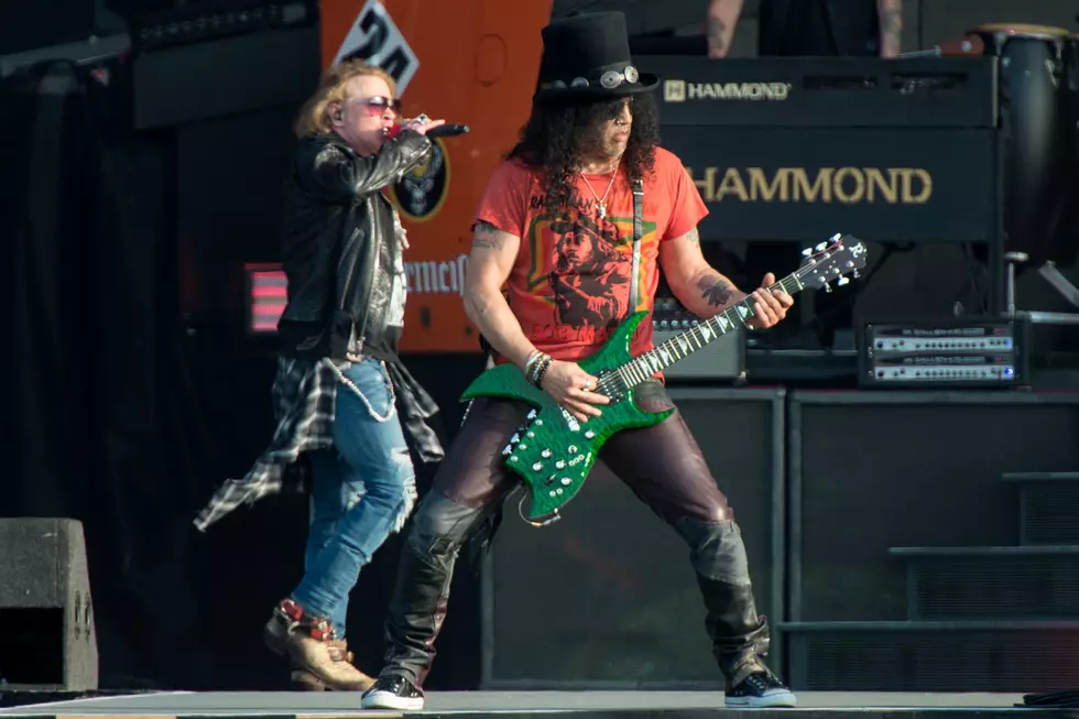 Slash Enjoys Playing Guns N' Roses' 'Chinese Democracy' Songs
