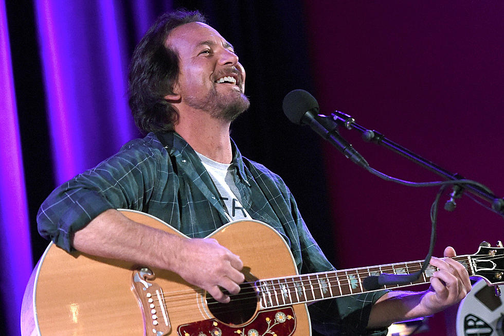 Pearl Jam Kick Off Brief U.S. Tour: Set List, Videos