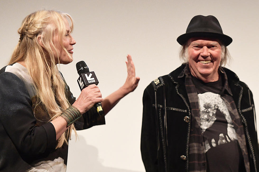 How Neil Young and Daryl Hannah Kept Their Wedding Secret