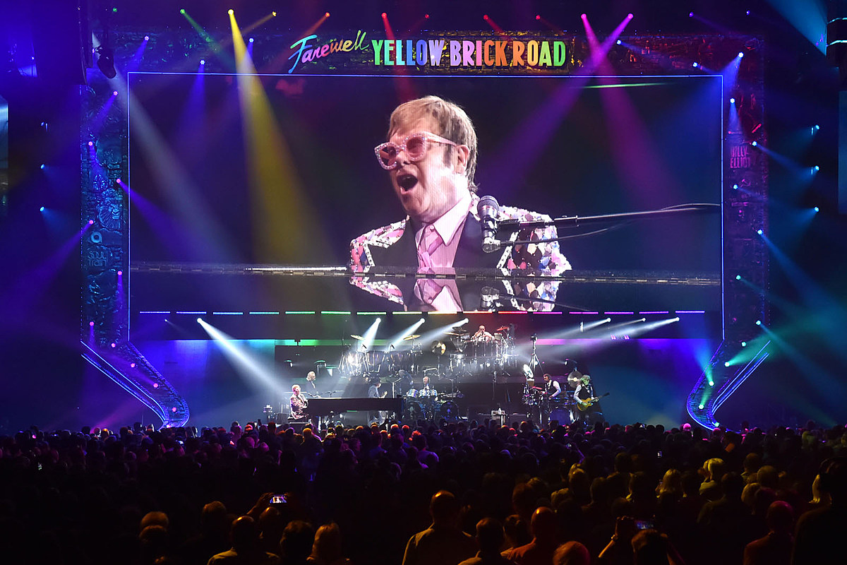 Elton John Kicks Off 'Farewell' Tour Setlist, Photos, Videos