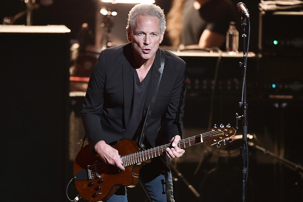 Lindsey Buckingham Looks Forward After Fleetwood Mac on New Tour: Videos and Set List