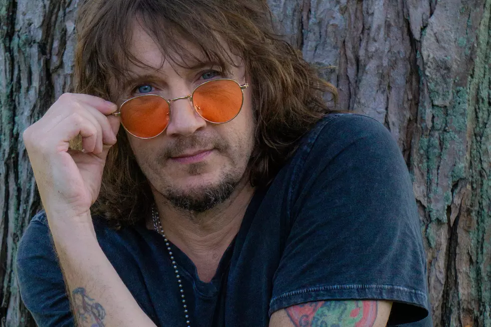 Listen to Donnie Vie's 'I Could Save the World': Premiere