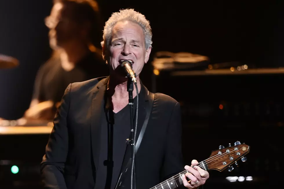 Lindsey Buckingham Calls Current Fleetwood Mac 'A Cover Band...'