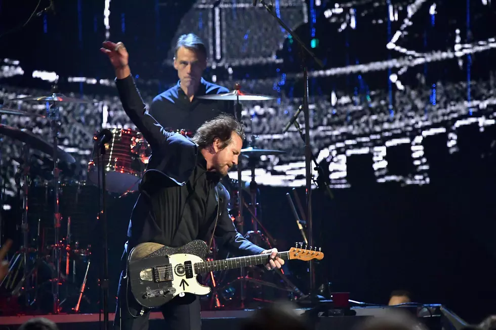 Pearl Jam Fuel New Album Speculation With &#8216;Gigaton&#8217; Billboards