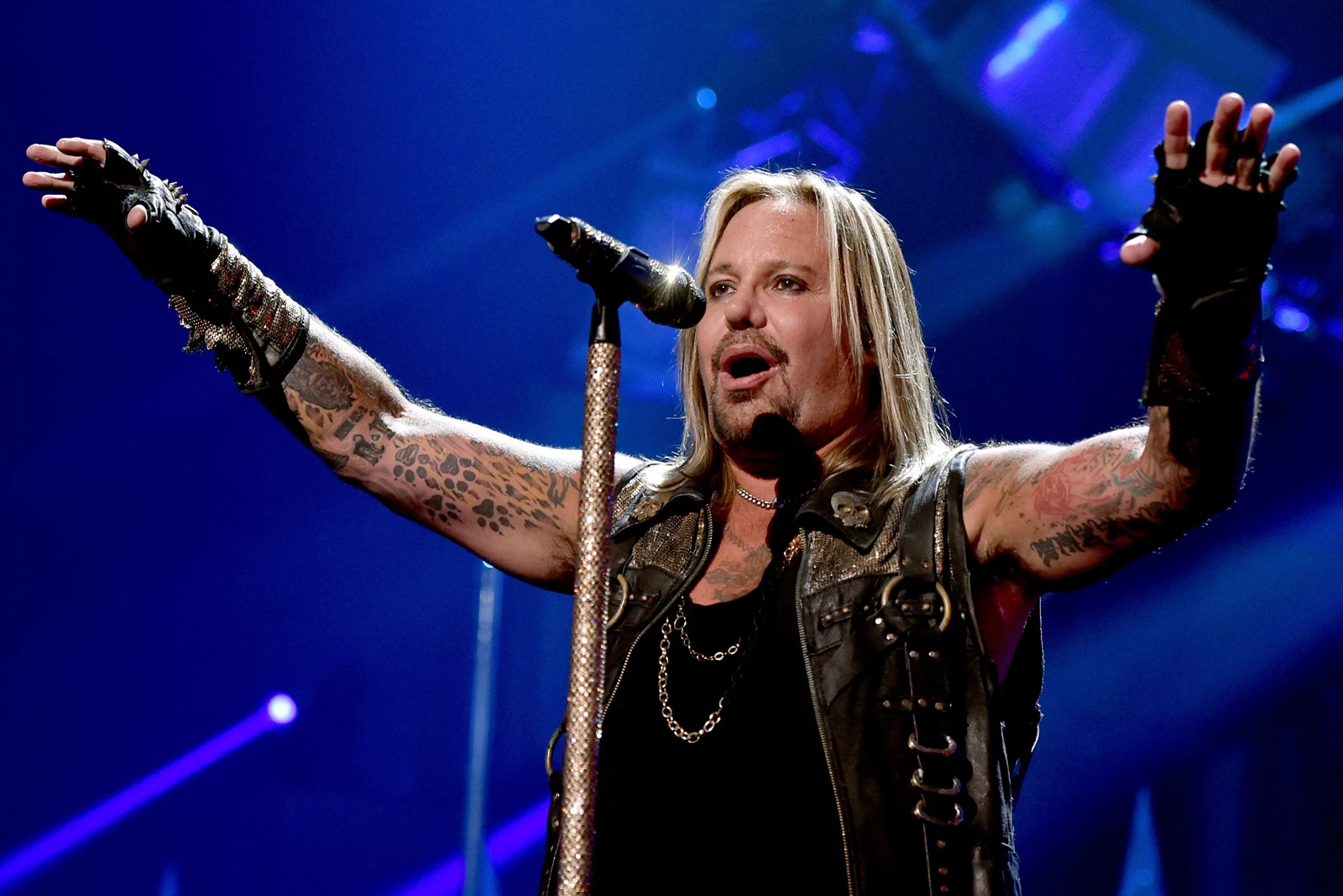 Sharise Porn Star - Vince Neil Never Apologized for Sex With A&R Man's Girlfriend