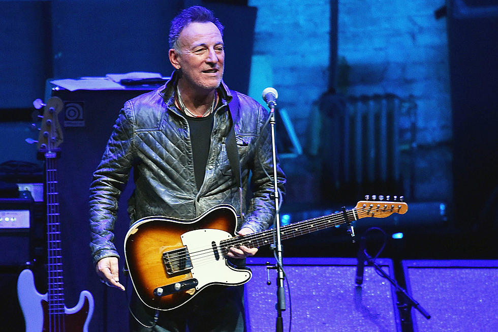 Watch Bruce Crash The Stage At The Stone Pony