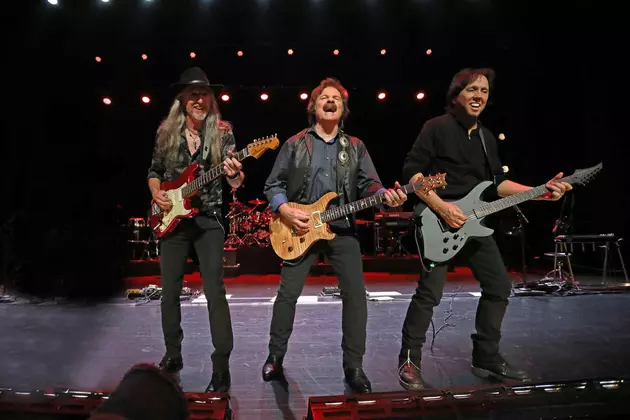 Watch Doobie Brothers Play &#8216;Long Train Runnin&#8221; Live: Exclusive