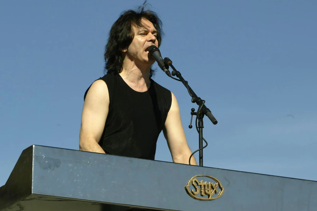 20 Years Ago: Lawrence Gowan Plays First Show With Styx