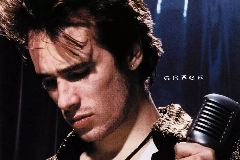 25 Years Ago: Jeff Buckley Releases Majestic Debut LP, &#8216;Grace&#8217;