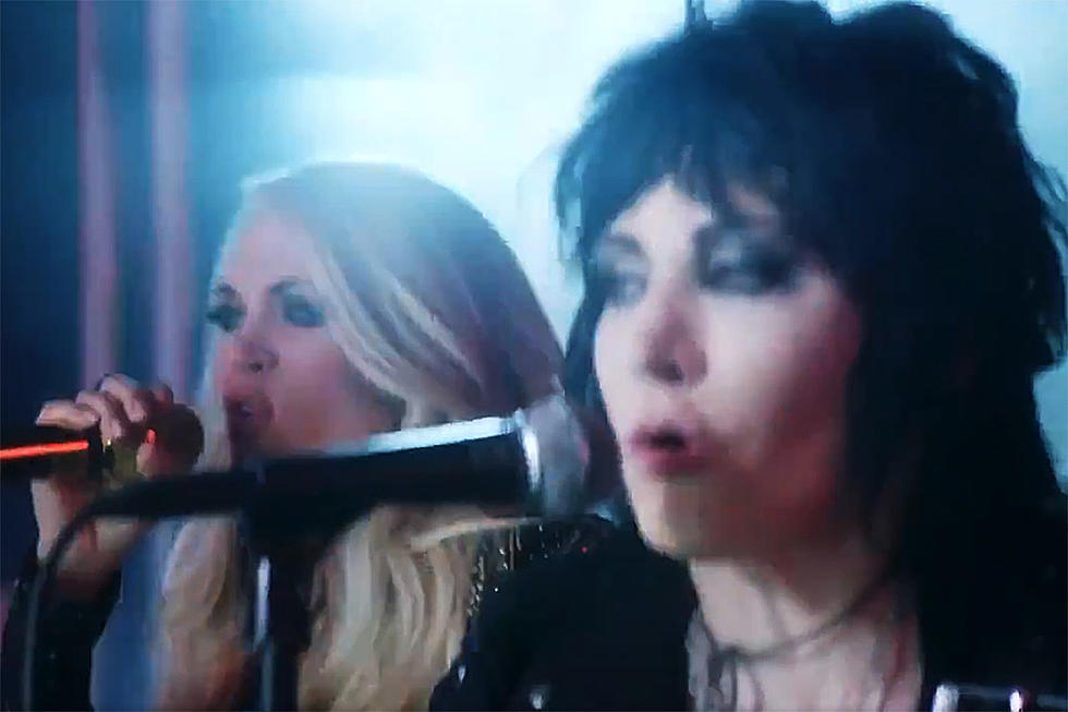 Watch Joan Jett and Carrie Underwood’s ‘Sunday Night Football’ Opening