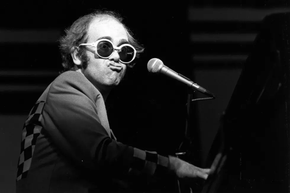 Elton John Laughs Off His Hair Issues