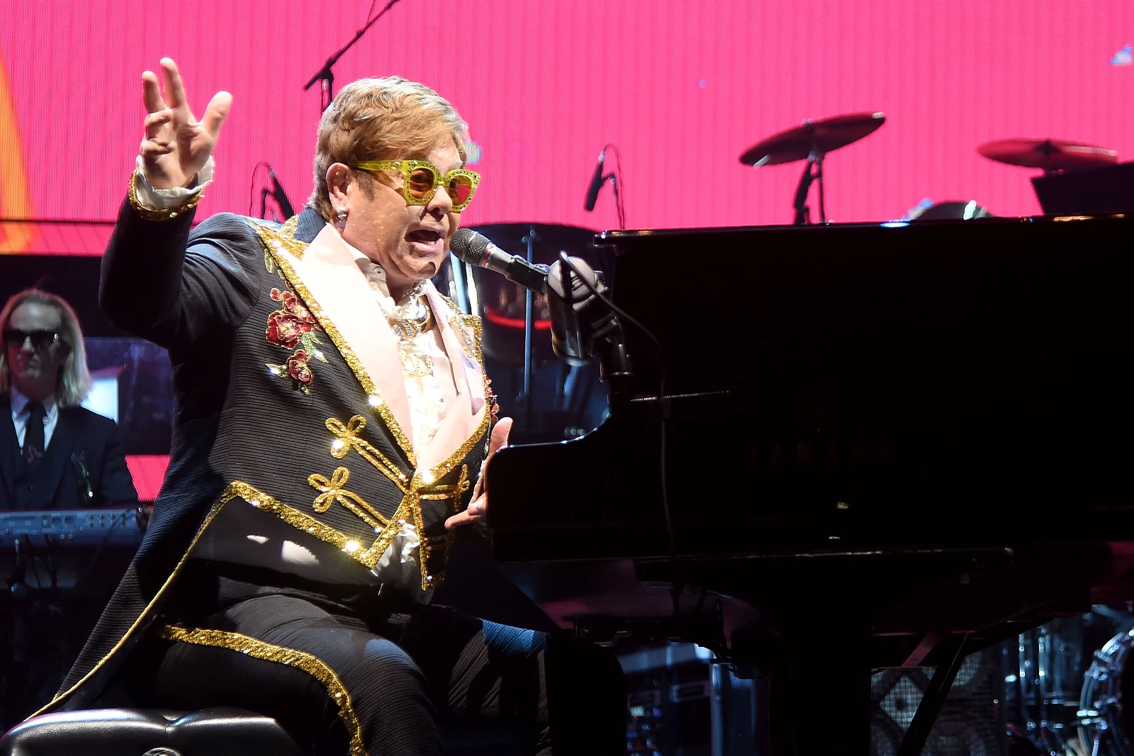 Elton John Kicks Off Last North American Farewell Tour