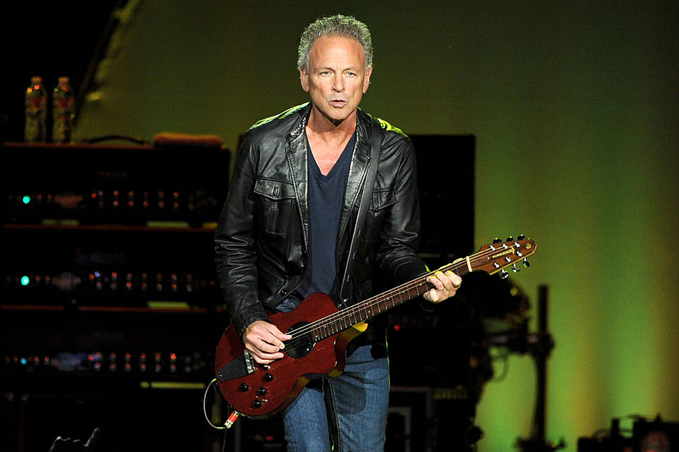 Lindsey Buckingham Cancels Tour Due to ‘Ongoing Health Issues’