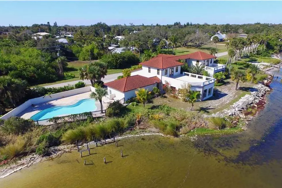 Arlo Guthrie&#8217;s &#8216;Sanctuary&#8217; Is for Sale for $1.65 Million