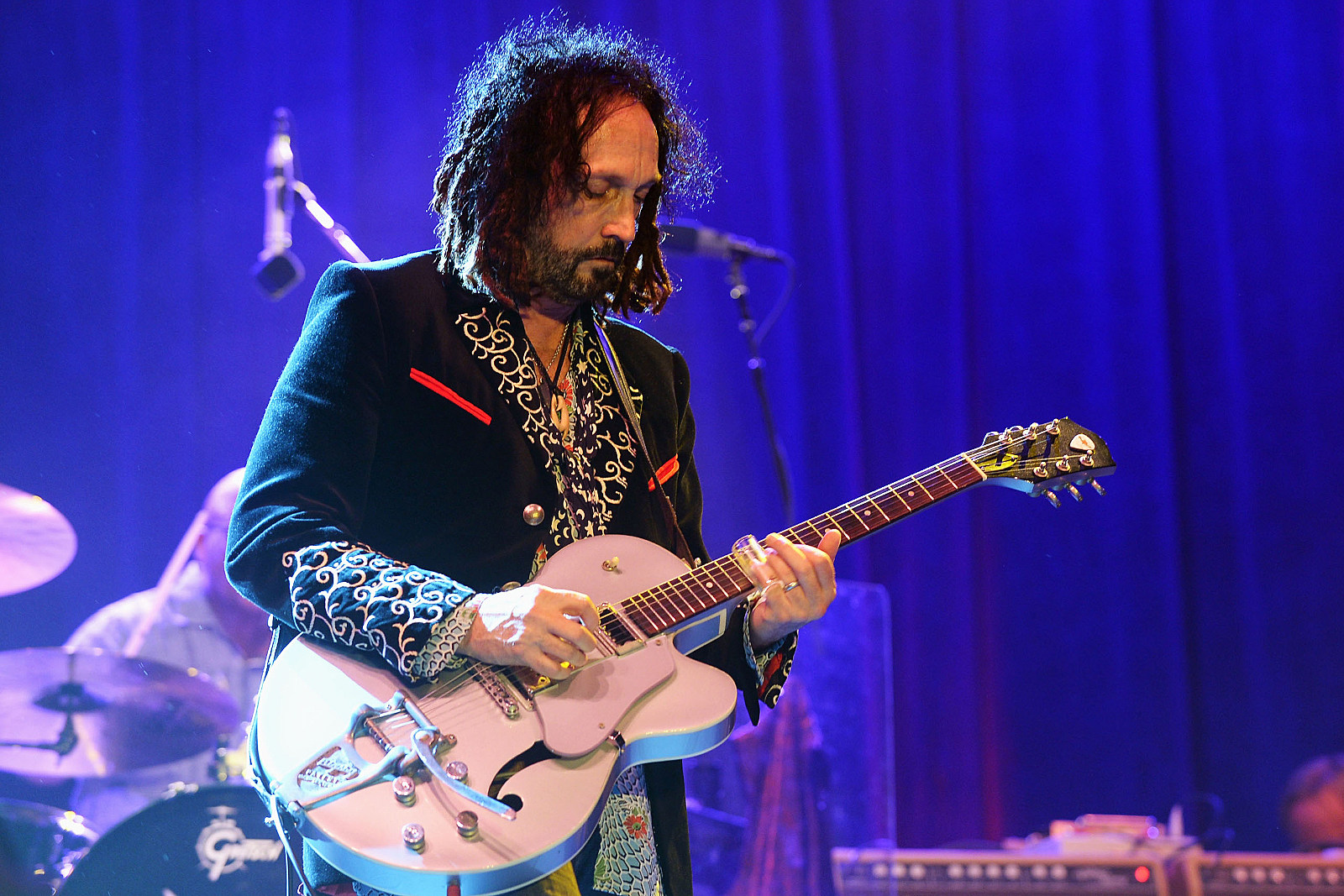 Mike Campbell's Health Issues Postpone Dirty Knobs Album and Tour