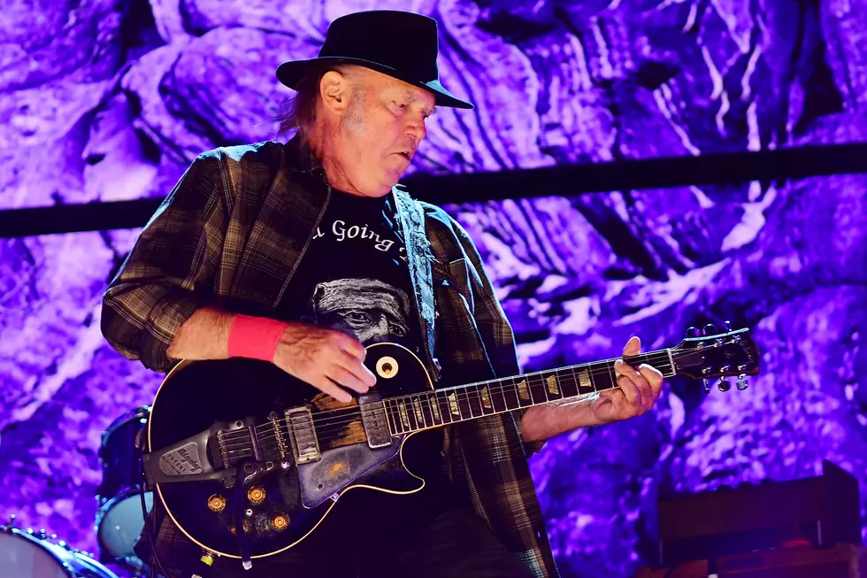 Neil Young to Play Bernie Sanders Online Rally