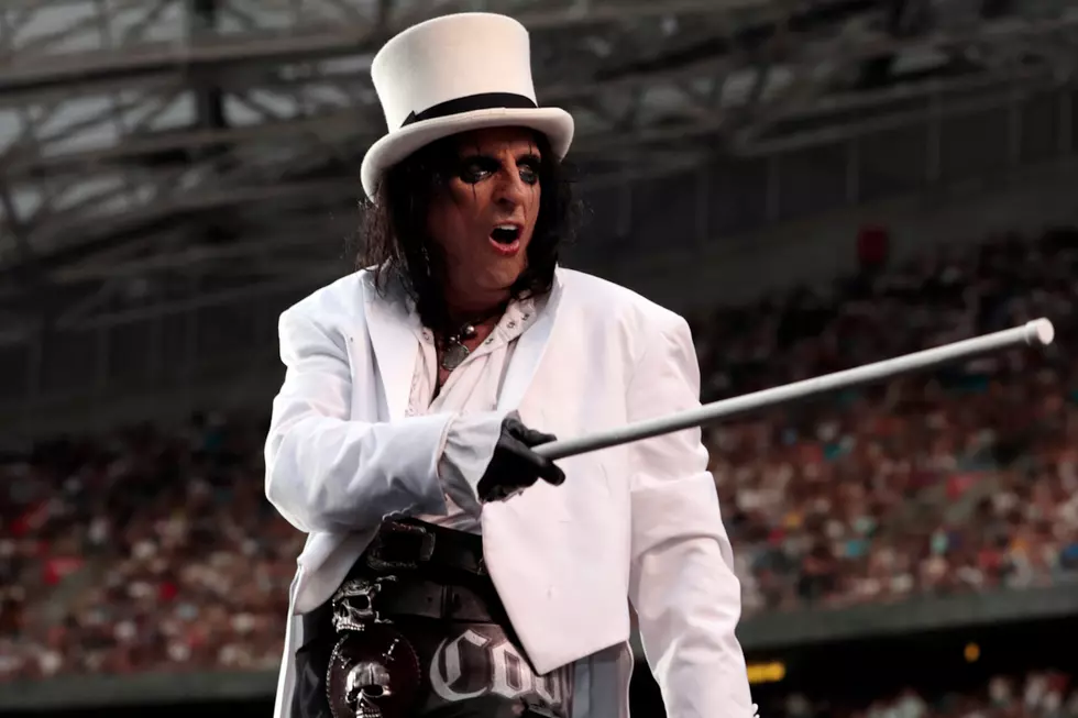 Alice Cooper Recruiting Fans for New Music Video