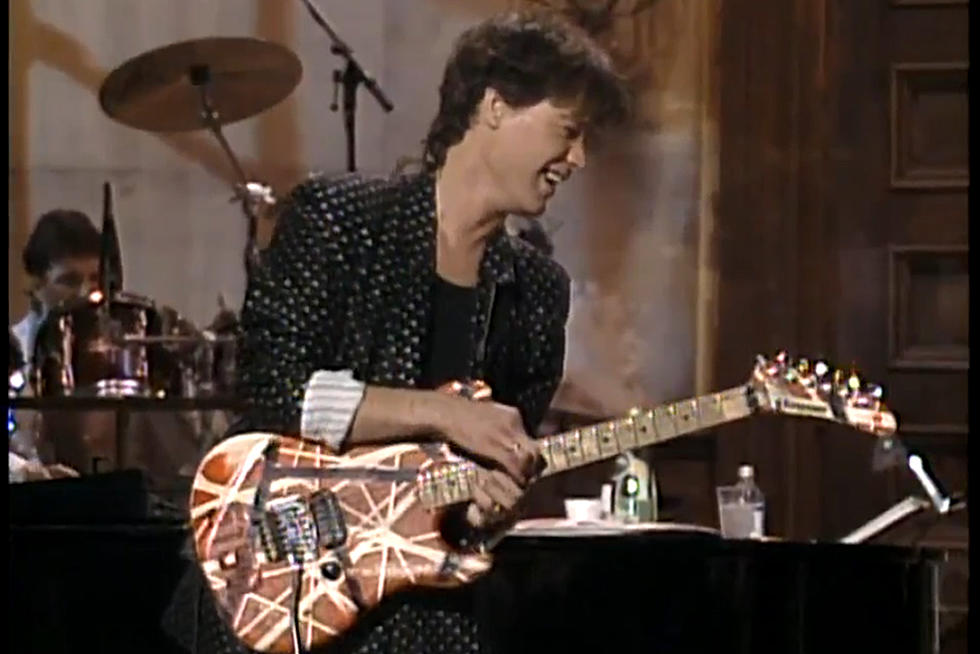 When Eddie Van Halen’s ‘SNL’ Guest Spot Didn’t Go as Planned