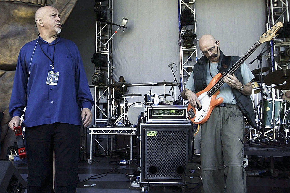 Tony Levin Loves Remote Recording and Dancing With Peter Gabriel