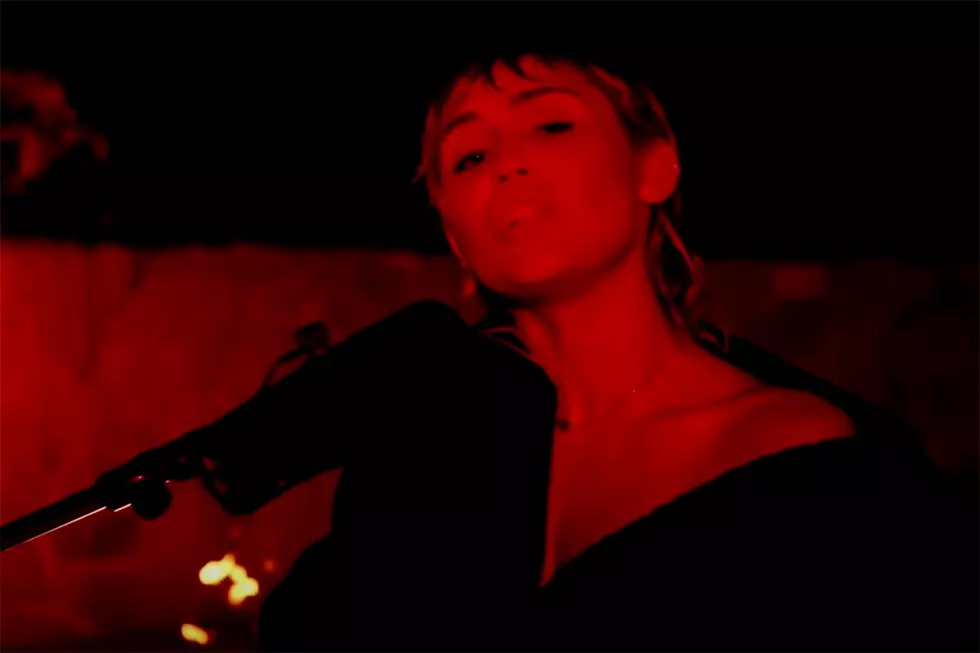 Watch Miley Cyrus Cover Pink Floyd S Wish You Were Here