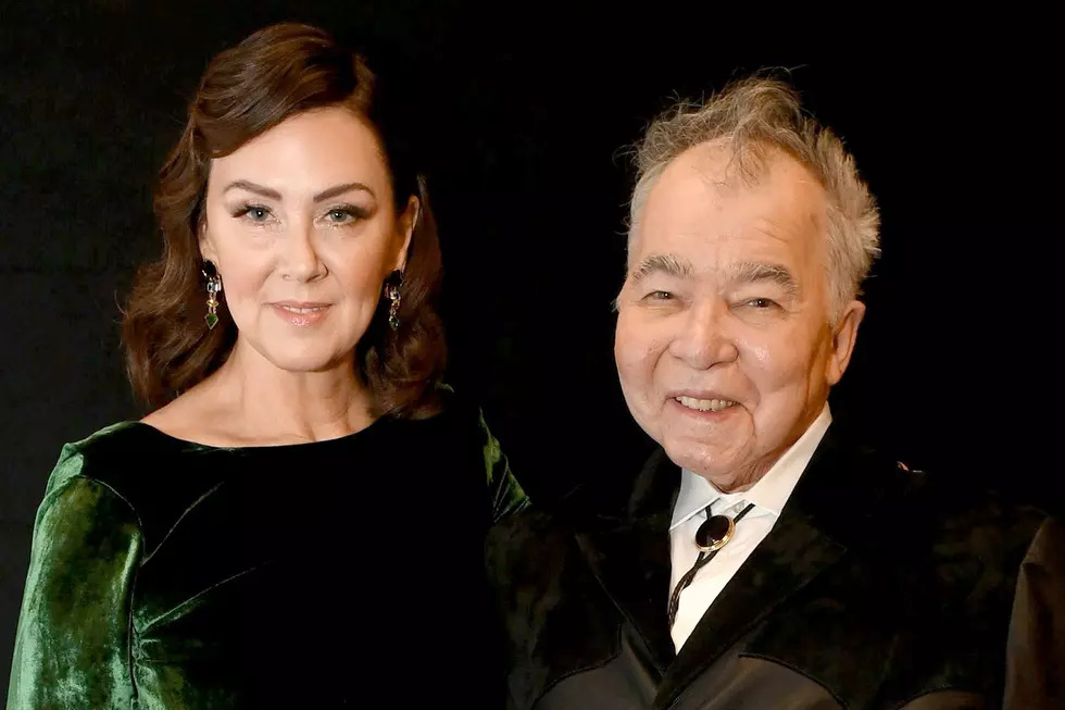 John Prine Still 'Very Ill,' Battling Pneumonia in Both Lungs