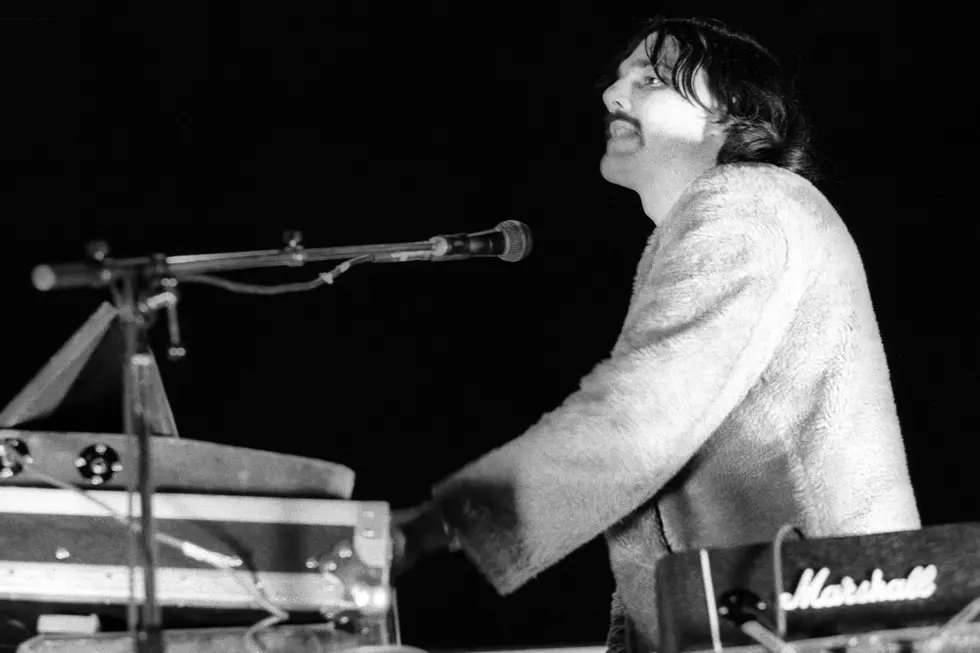 Stranglers Keyboardist Dave Greenfield Dies of COVID-19