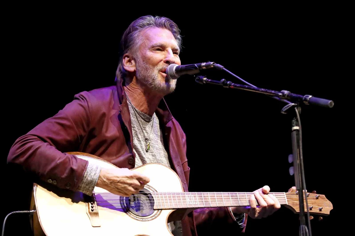 Kenny Loggins to Stream Concert to Help Save a Theater