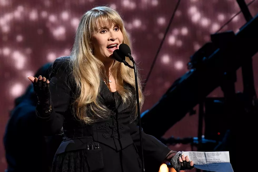  Stevie Nicks Says Wear a Mask and Become a 'Spiritual Warrior'