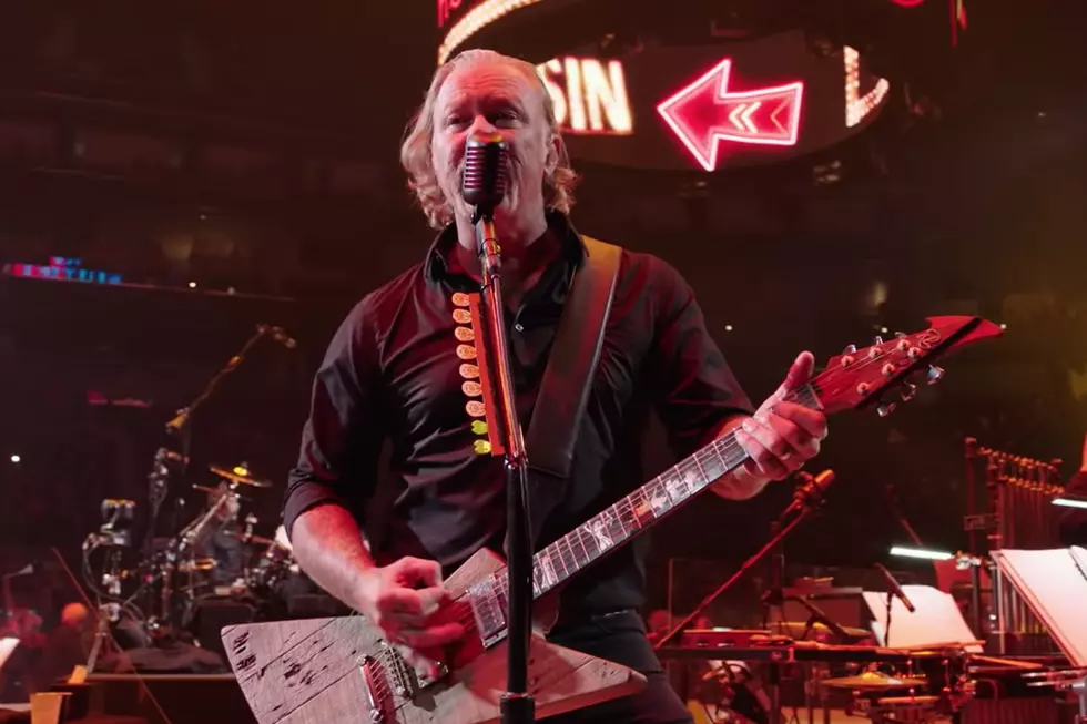 Watch Metallica's 'Moth Into Flame' Video From 'S&M2'