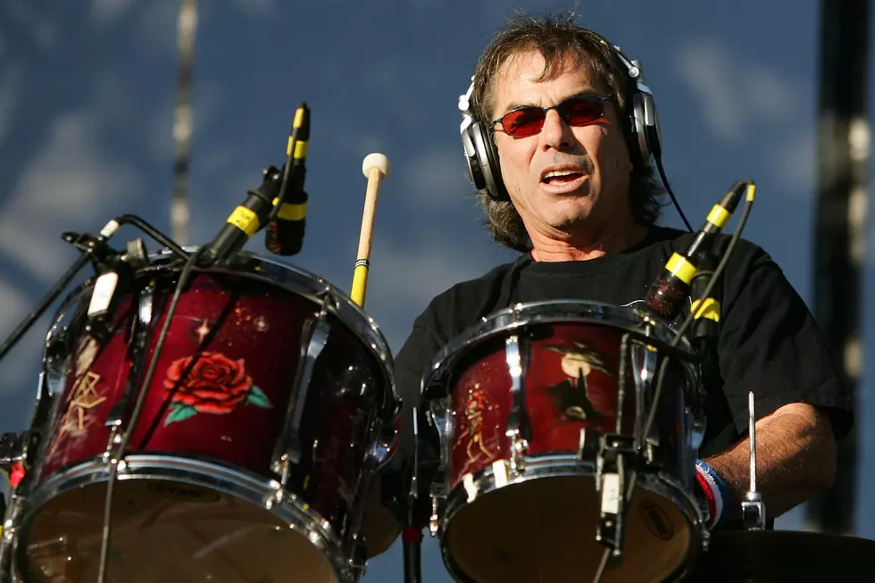 How Mickey Hart Commemorates Jerry Garcia's Death