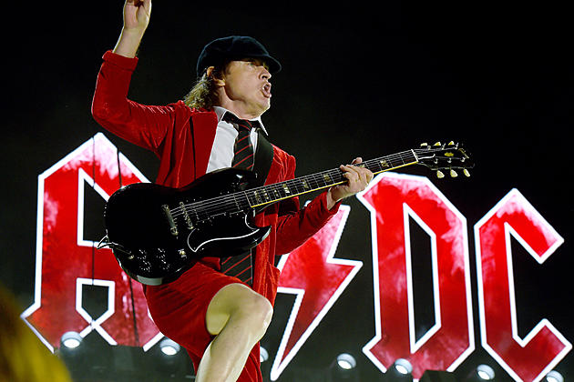 Exclusive Interview: AC/DC Give Details on New Single &#8216;Shot in the Dark&#8217;